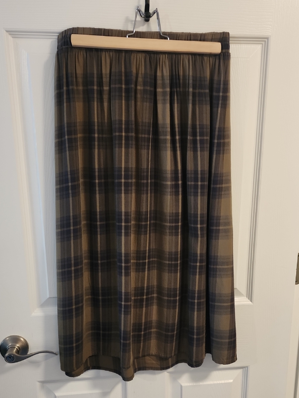 Old Navy Plaid Midi Skirt in Olive and Navy